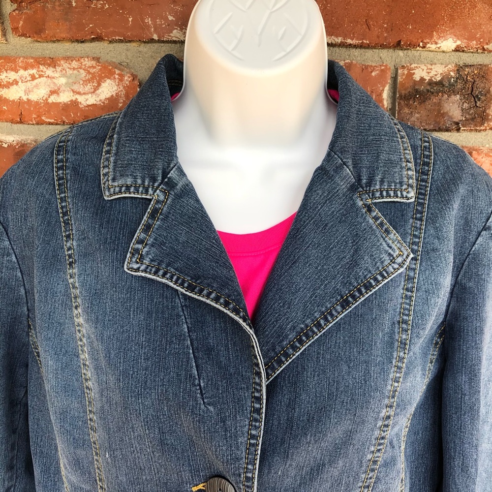 INC medium wash denim jacket size Medium - Picture 3 of 6